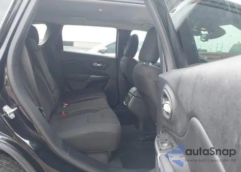 2021 Jeep Cherokee Latitude Fwd z USA, uszkodzony, nr VIN 1C4PJLCB3MD155750